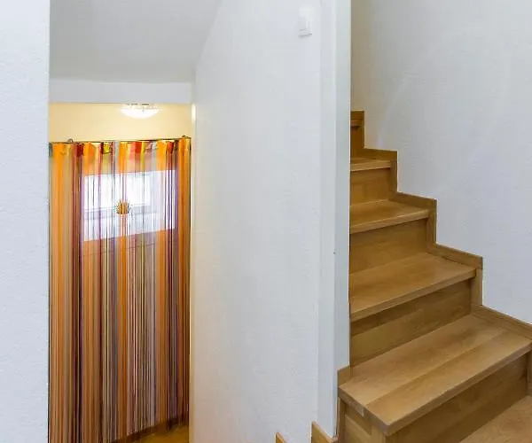 House Lapis Feriehus *