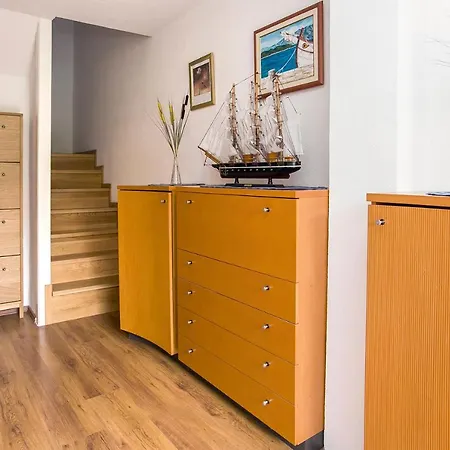 House Lapis * Janjina