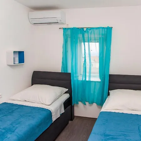 House Lapis Holiday home
